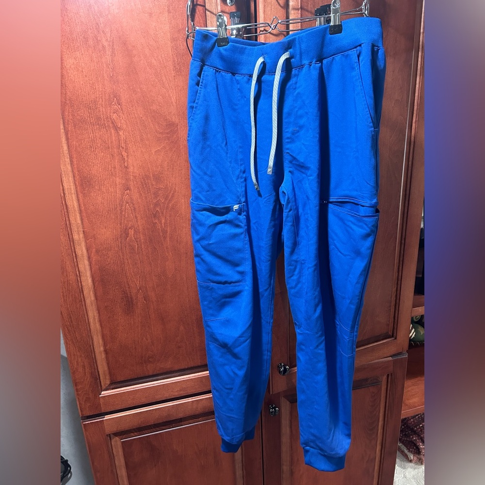 Highwaisted fabletics scrub joggers